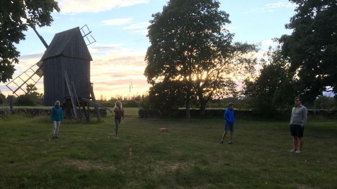 Rosenborgs Friluftspensionat Färjestaden المظهر الخارجي الصورة